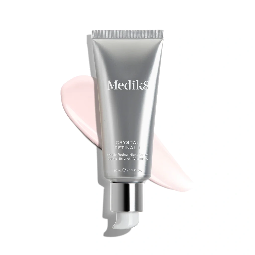 4c2ddbdb40d7d2bce47e70d5aec9 Купити Medik8 Crystal Retinal 1 Нічна сироватка зі стабільним ретиналем