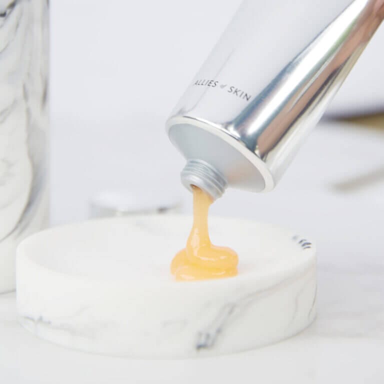 Придбати очищуючий засіб Molecular Silk Amino Hydrating Cleanser