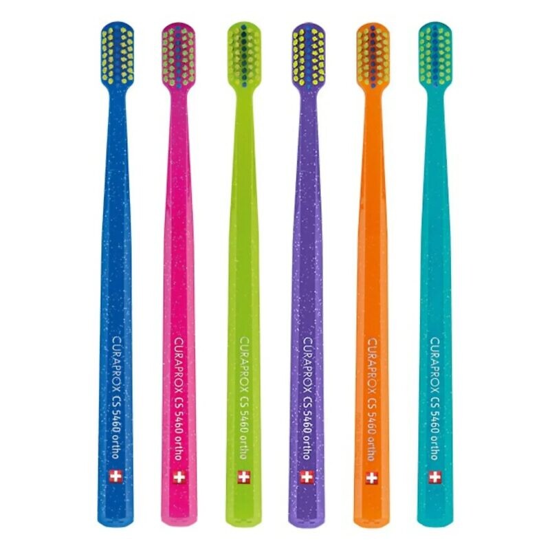 Купити зубну щітку ортодонтичну Curaprox Ortho CS 5460 Ultra Soft з доставкою.