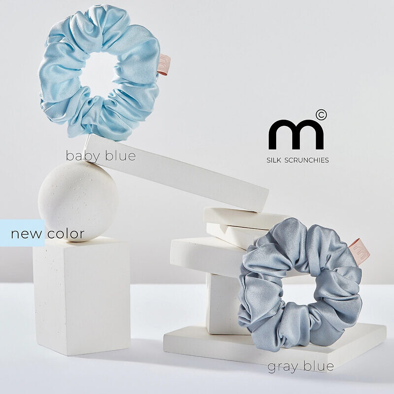 Mon Mou Silk Large Scrunchie Baby Blue - Супероб'ємна шовкова резинка - Зображення 3