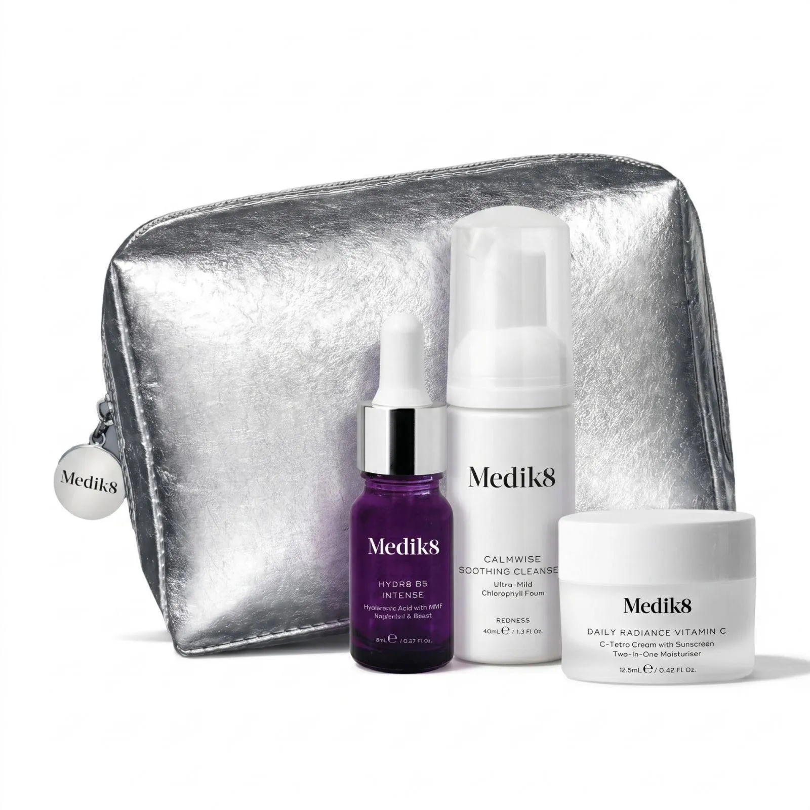 Купити лімітований набір для догляду за обличчям зранку Medik8 Daily Glow Set з доставкою по Україні.